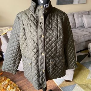 Beautiful Lucky Brand army green quilted jacket.